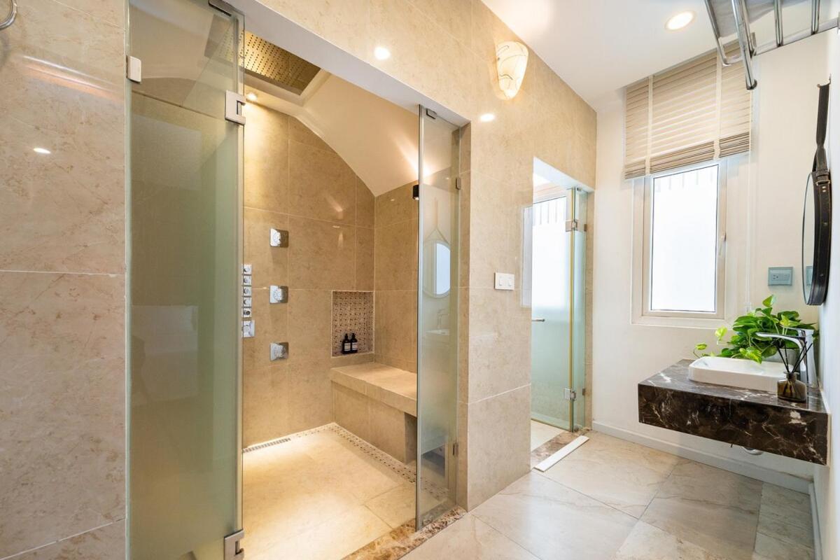 Luxury 6br Free Pickup Sim Bbq Ho Chi Minh City