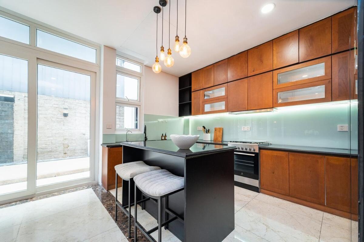 Luxury 6br Free Pickup Sim Bbq * Ho Chi Minh City