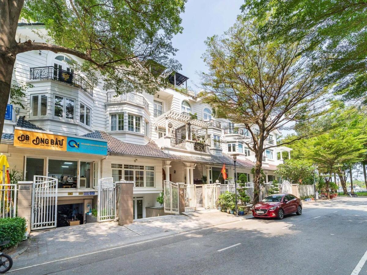 Luxury 6br Free Pickup Sim Bbq Apartment